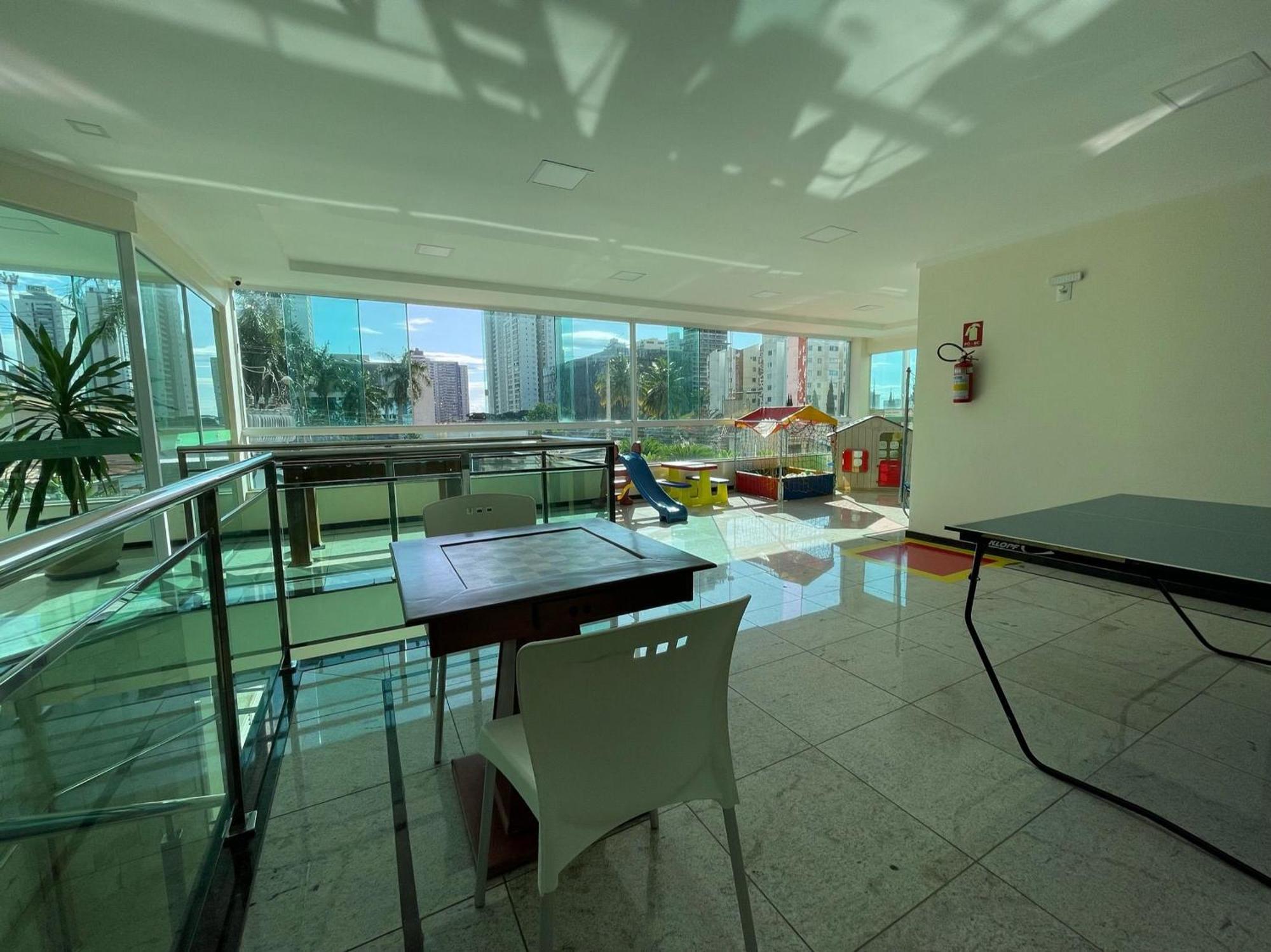 EC1003 - Apartamento com varanda e belíssima vista Goiânia Exterior foto